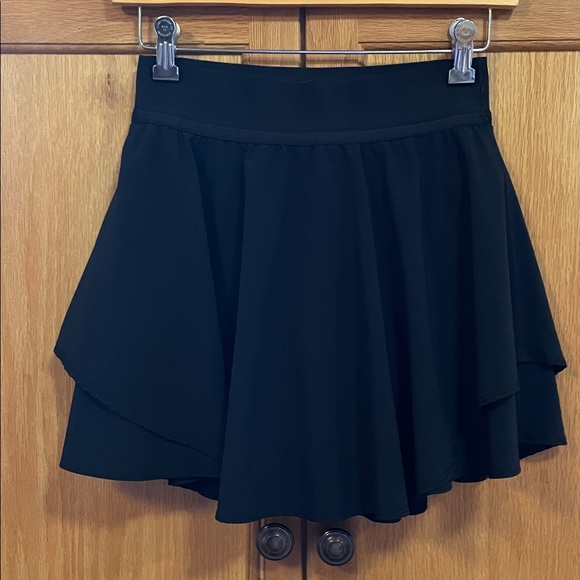 Lululemon Court Rival High Rise Skirt Tall Black 4 Pockets - Picture 3 of 16